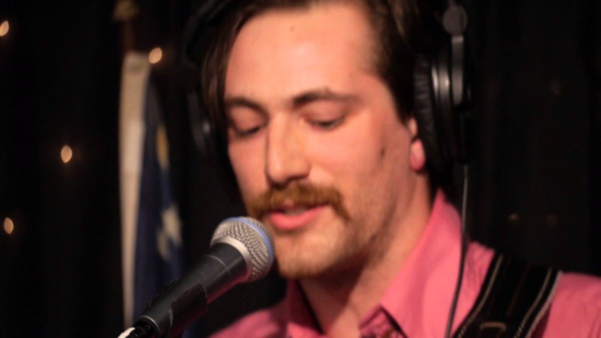 Country Lips - The Moon Is High (Live on KEXP)