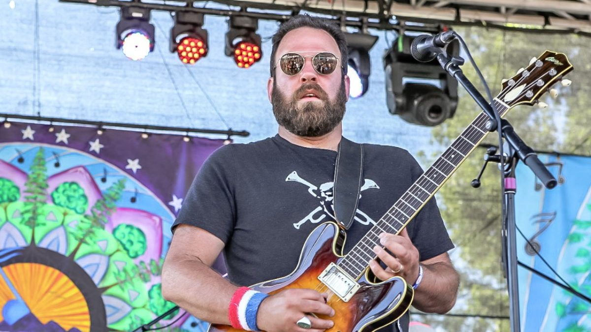 Cris Jacobs Announces Solo Live Stream