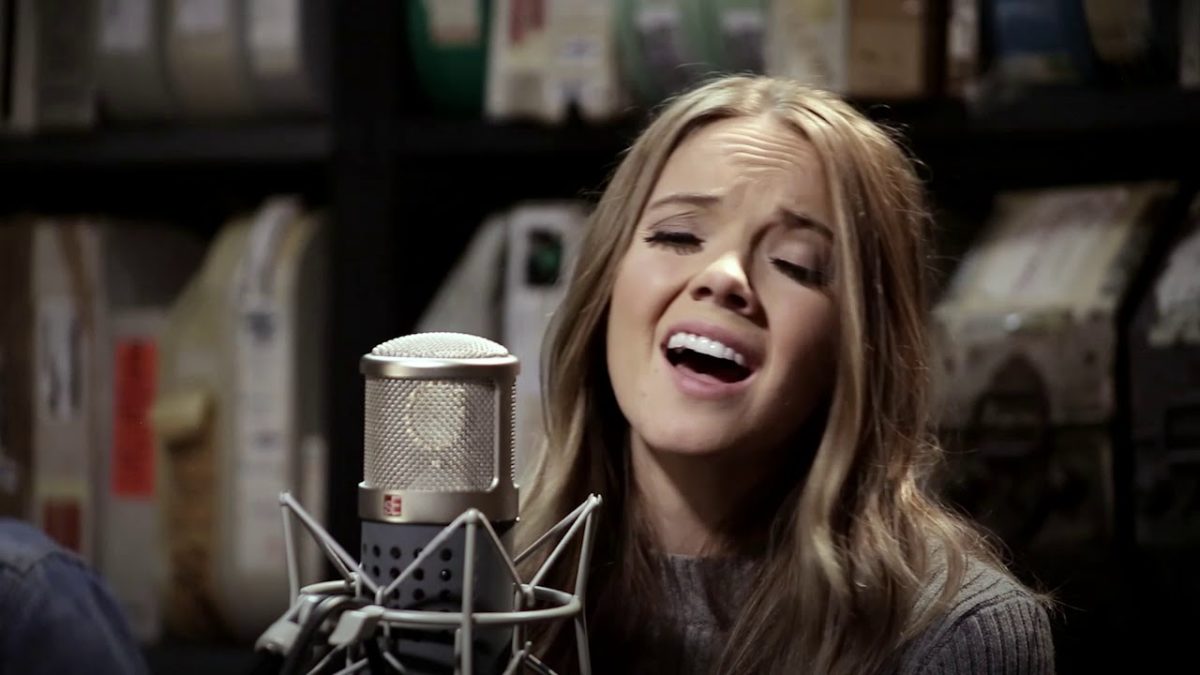 Danielle Bradbery - Worth It - 11/29/2017 - Paste Studios, New York, NY