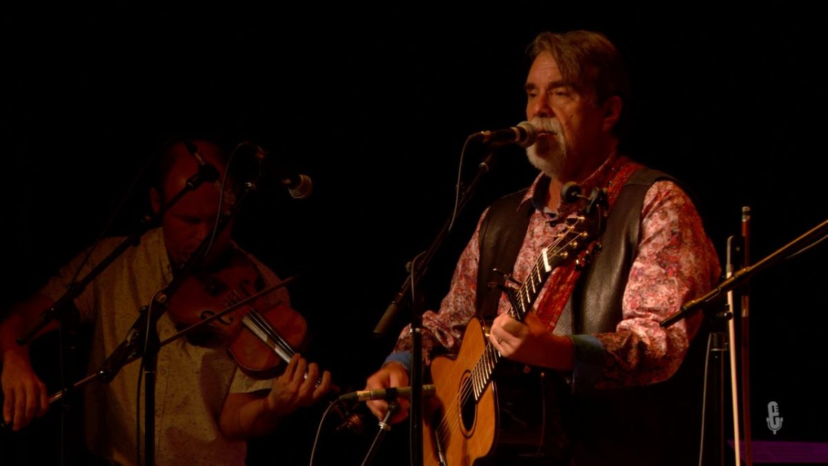 Darrell Scott and his Bluegrass Band - American Tune (Live on eTown)