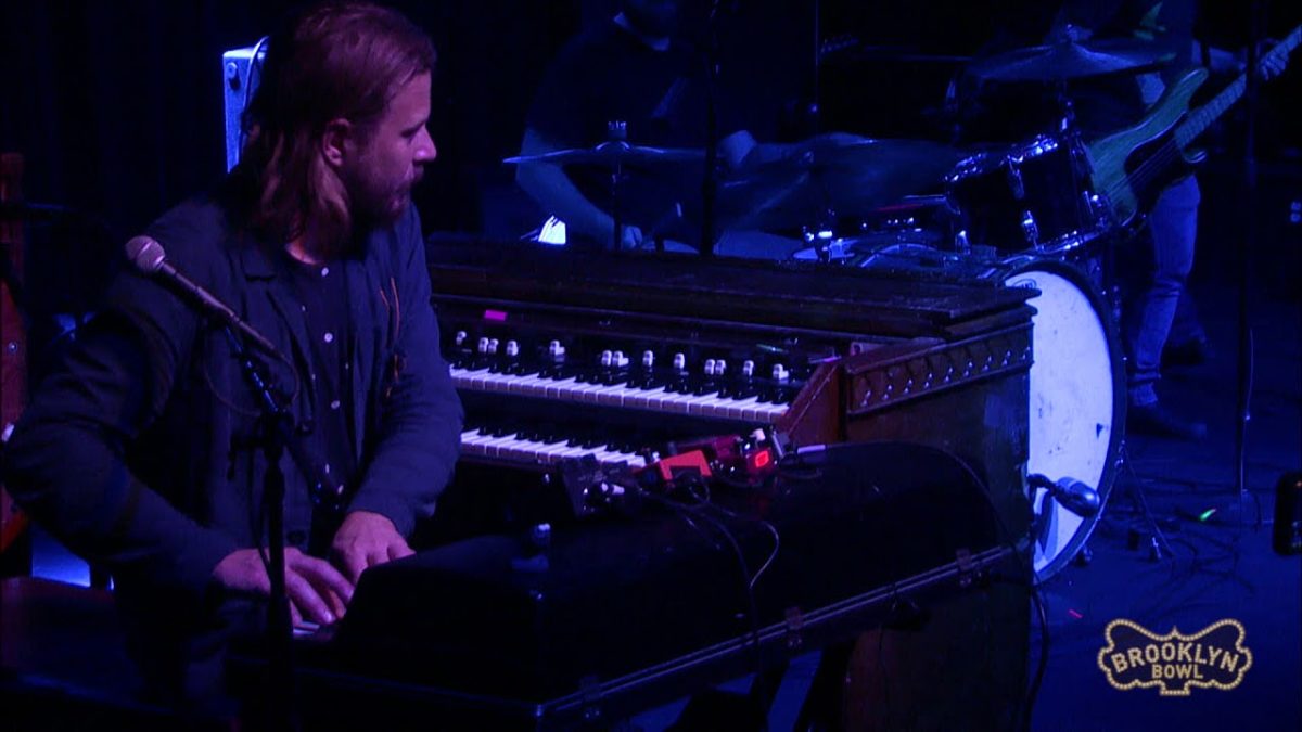 "Dazed And Confused" | Bustle In Your Hedgerow | Brooklyn Bowl