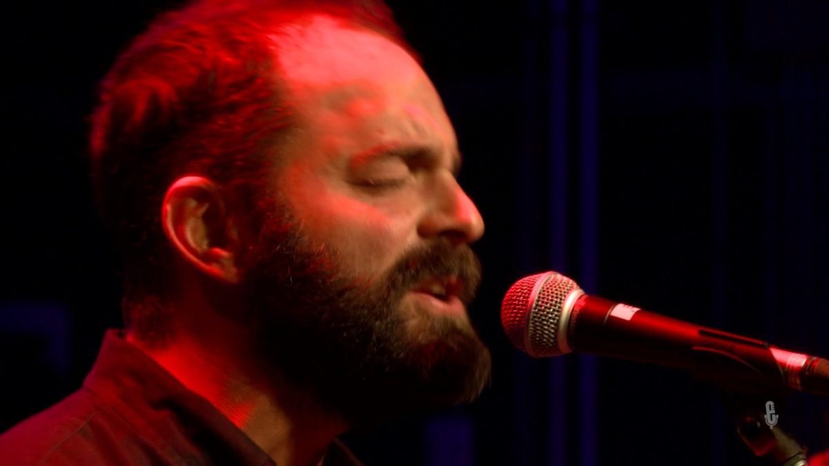 Drew Holcomb & The Neighbors - Fight For Love (eTown webisode #1212)