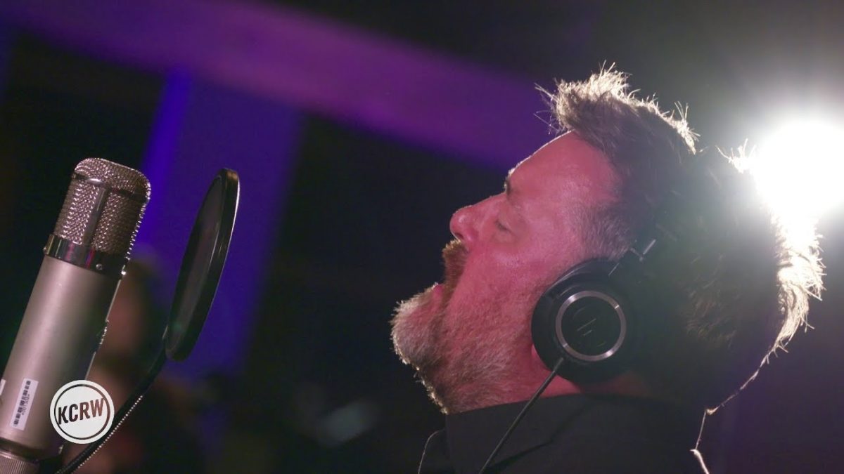 Elbow performing "All Disco" Live on KCRW