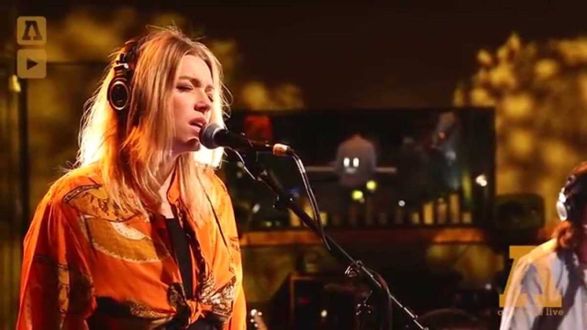 Elenowen - Dead & Gone | Audiotree Live