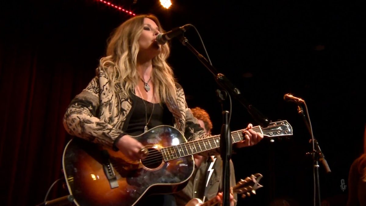 Elizabeth Cook - Methadone Blues (eTown webisode #1108)