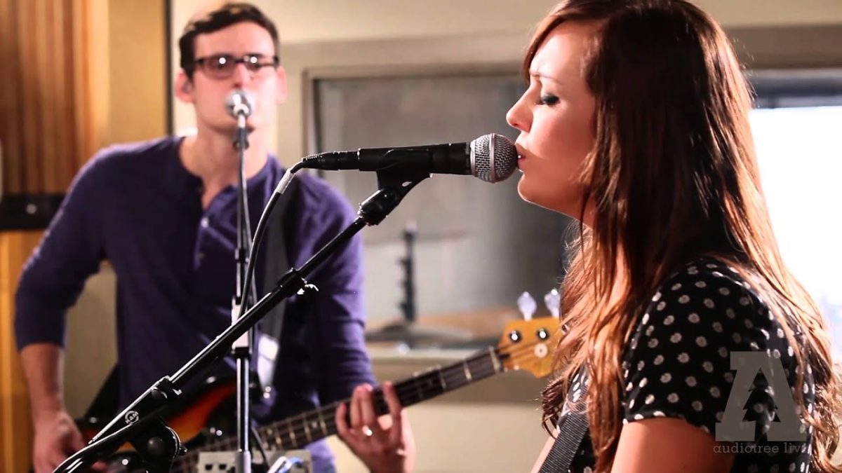 Emily Hearn - Cutting Ties - Audiotree Live
