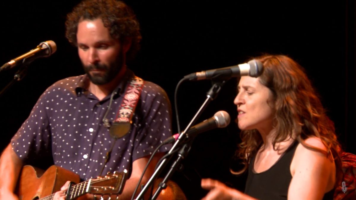 eTown Finale with Mirah & Blind Pilot - Strangers (eTown webisode #1104)
