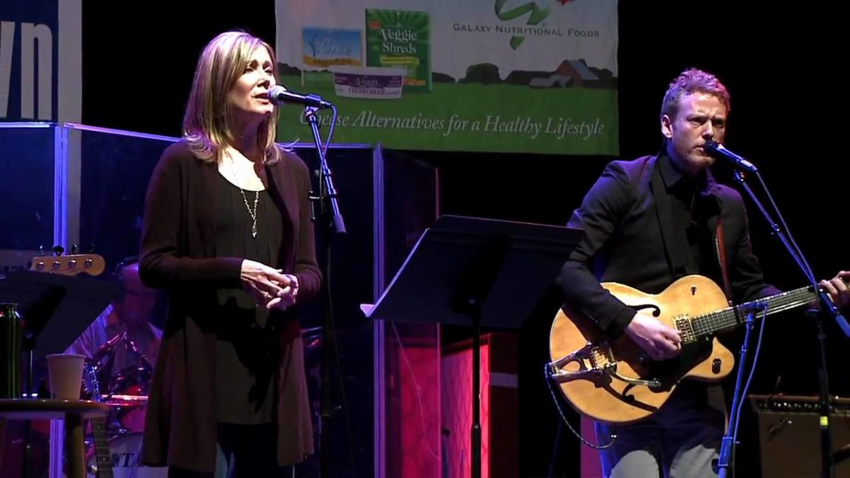 eTown webisode 66 - Teddy Thompson performs "Tell Me What You Want"