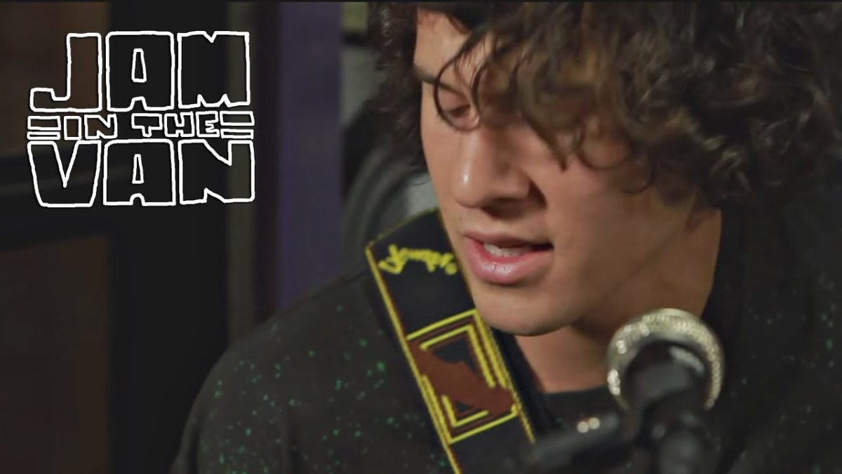 OBERHOFER - "Someone Take Me Home" (Live at JITV HQ in Los Angeles, CA) #JAMINTHEVAN