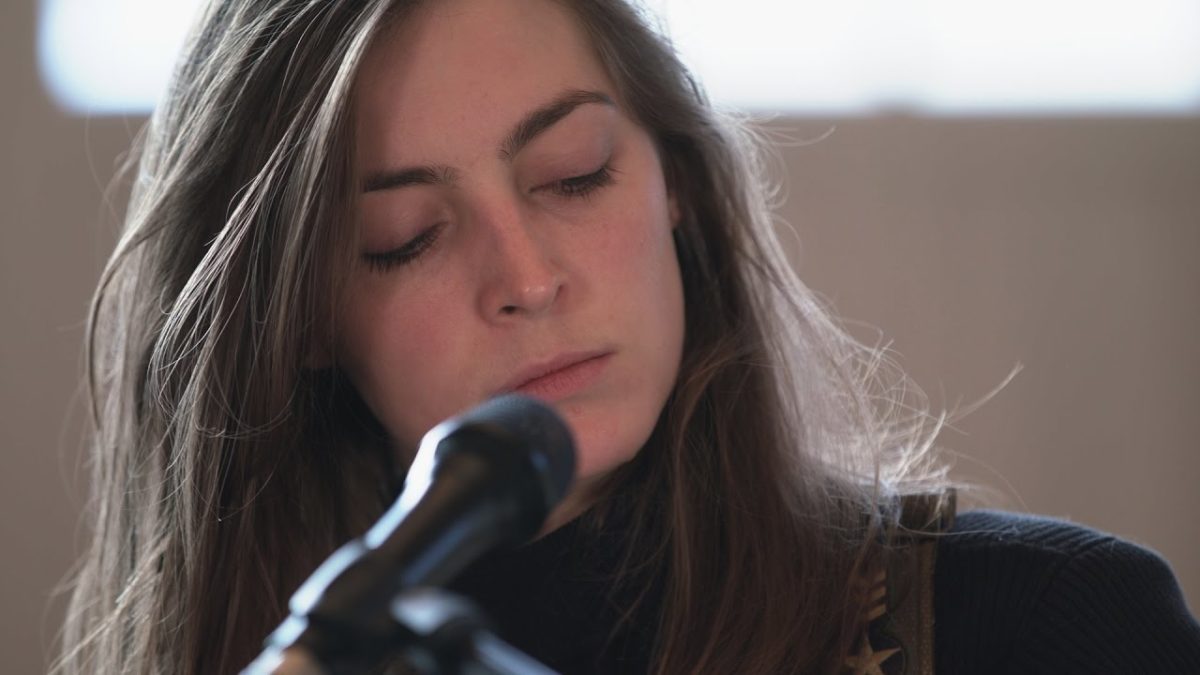 Fishbach - La babouche (Live on KEXP)