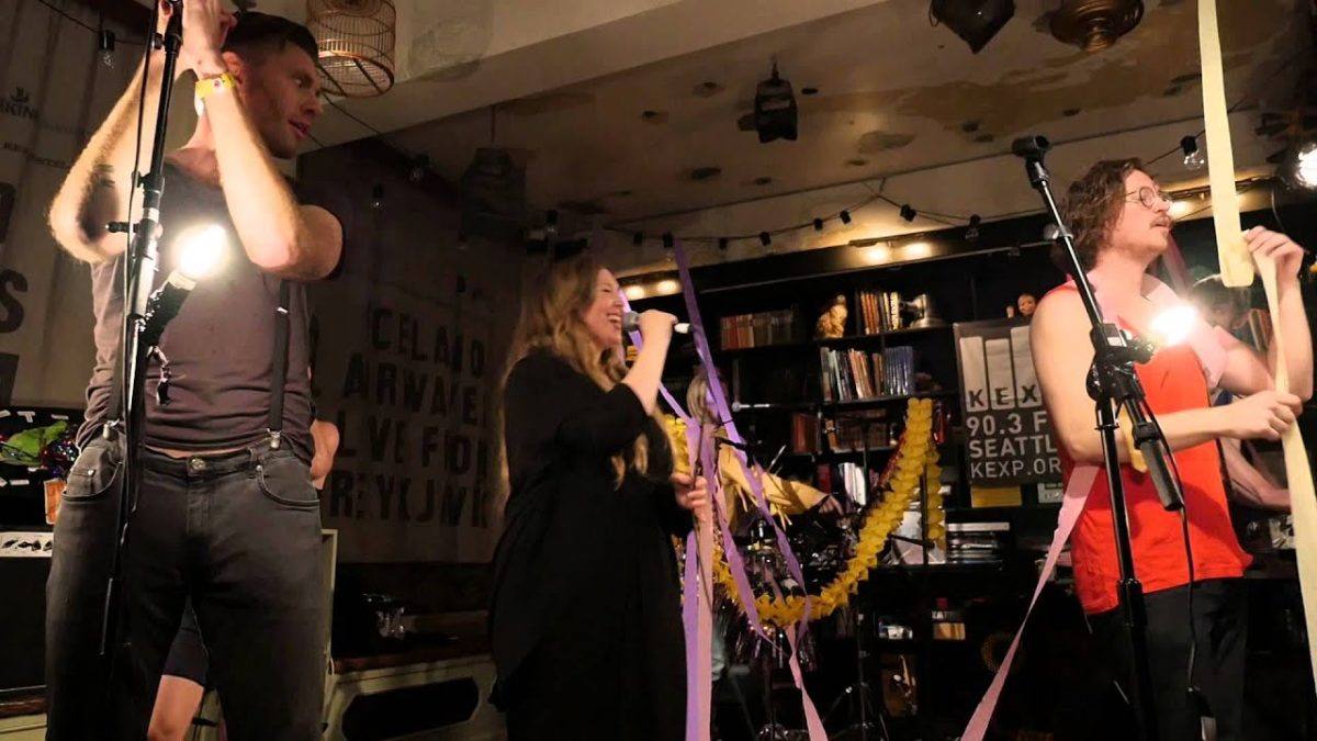 FM Belfast - Gold (Live on KEXP)