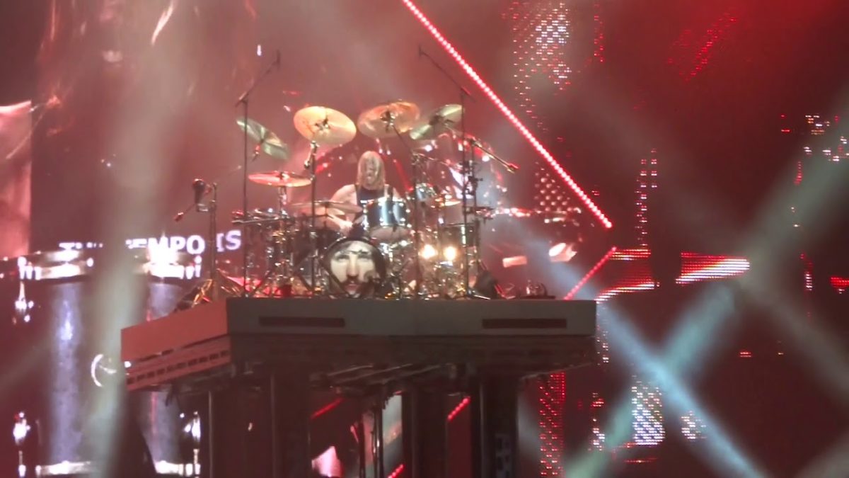 FOO FIGHTERS : Drum Solo : {1080p HD} : Wrigley Field : Chicago, IL : 7/30/2018