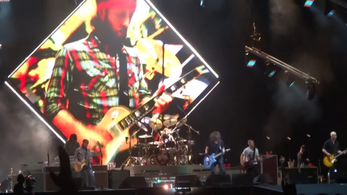 FOO FIGHTERS : Run : {1080p HD} : Wrigley Field : Chicago, IL : 7/30/2018