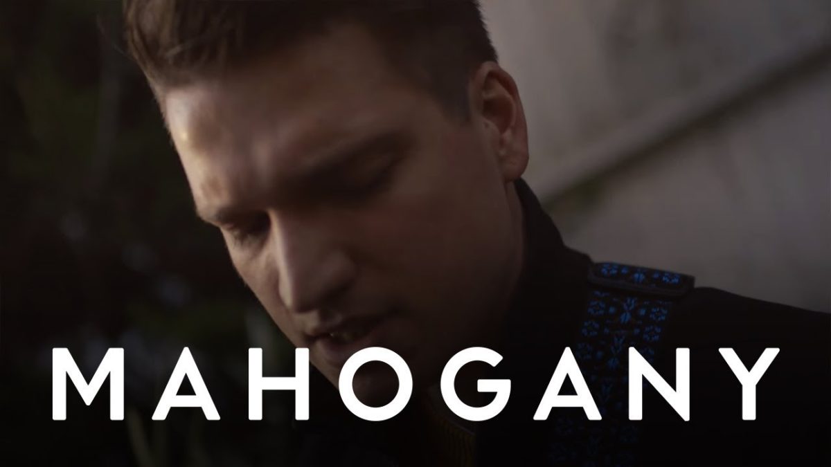 Fyfe - Solace | Mahogany Session
