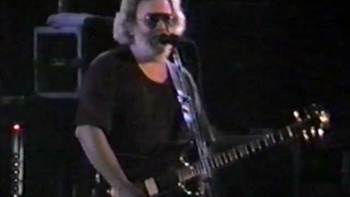 Grateful Dead 10-17-90 Grugahalle Essen Germany