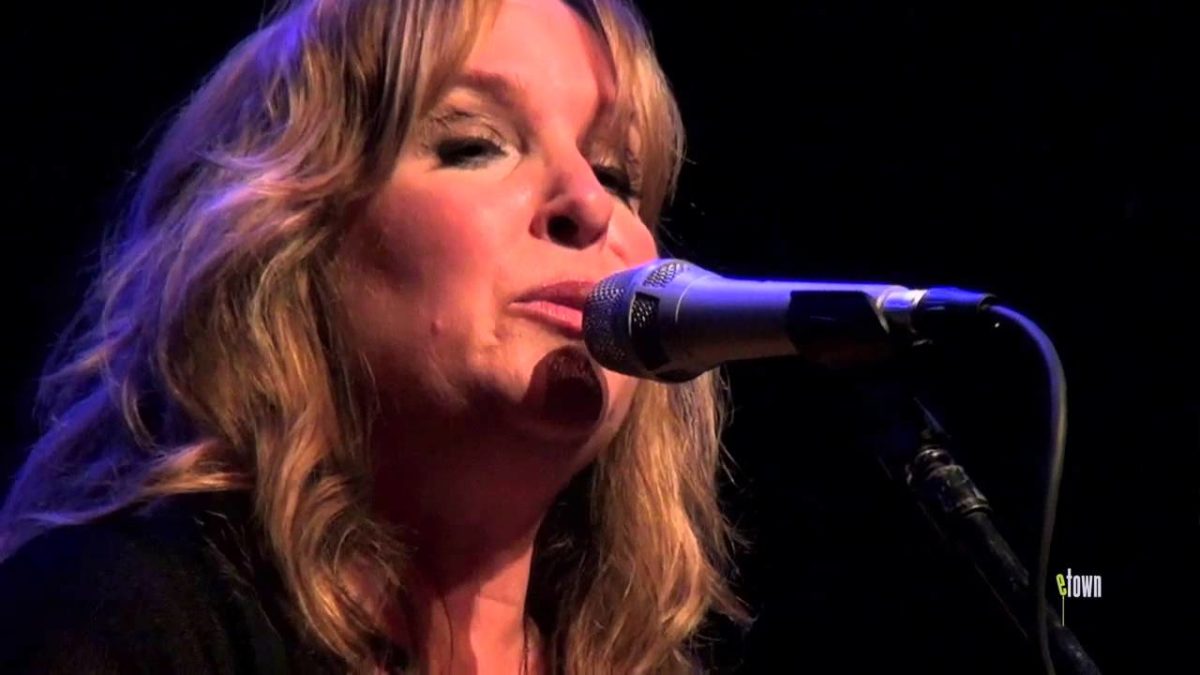 Gretchen Peters - "Five Minutes" (eTown webisode #324)