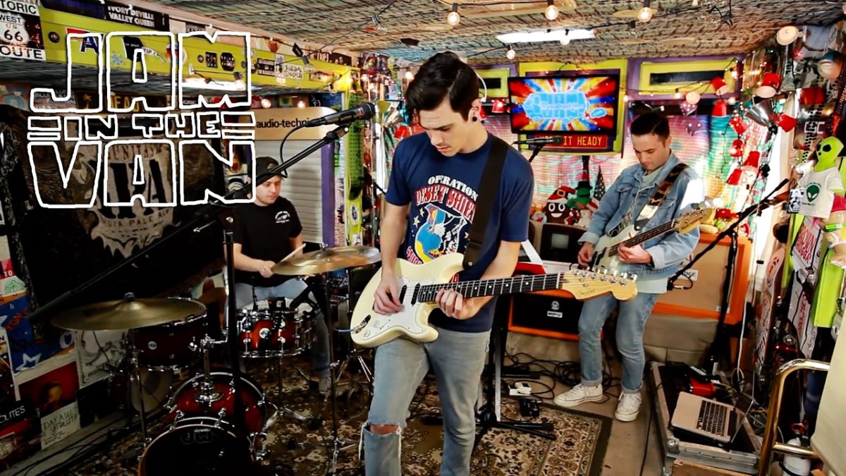 GROVES - "Swim" (Live From JITV HQ in Los Angeles, CA 2017) #JAMINTHEVAN
