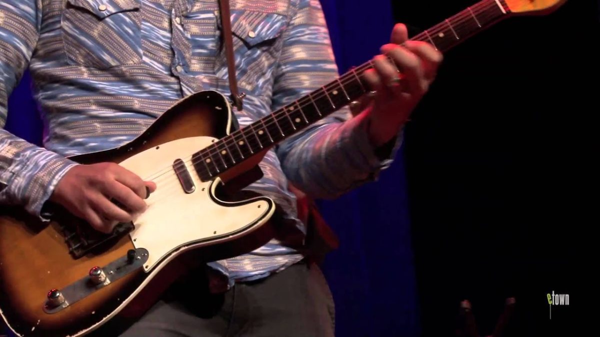 Gungor - "Wayward and Torn" (eTown webisode #651)