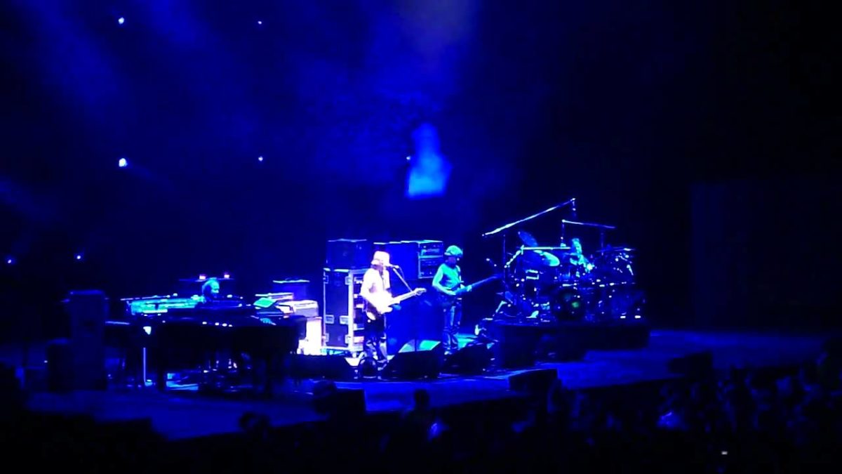 Phish | 08.14.09 | AC/DC Bag → NICU part 2 | Comcast Theatre - Hartford, CT