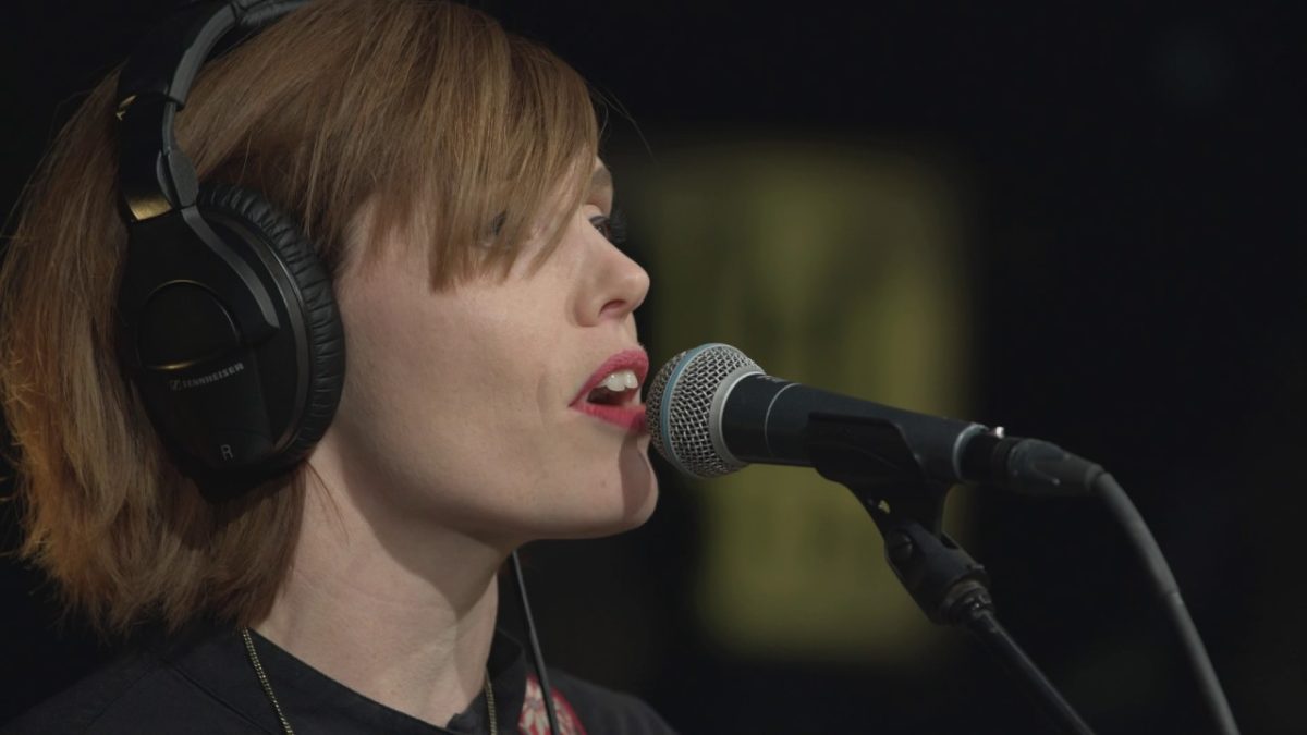 Haley Bonar - Hometown (Live on KEXP)