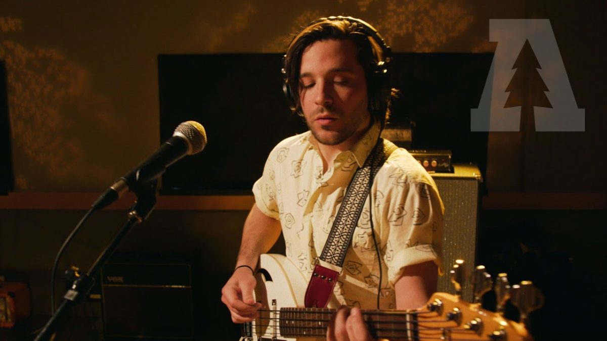 Handgrenades - A Heart Like Yours - Audiotree Live (2 of 6)