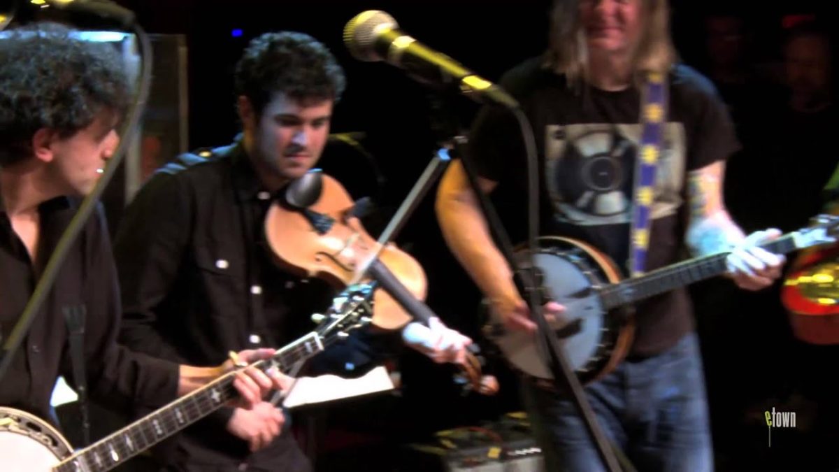 eTown Finale with The Deadly Gentlemen & Danny Barnes - Crow Black Chicken (eTown webisode #620)