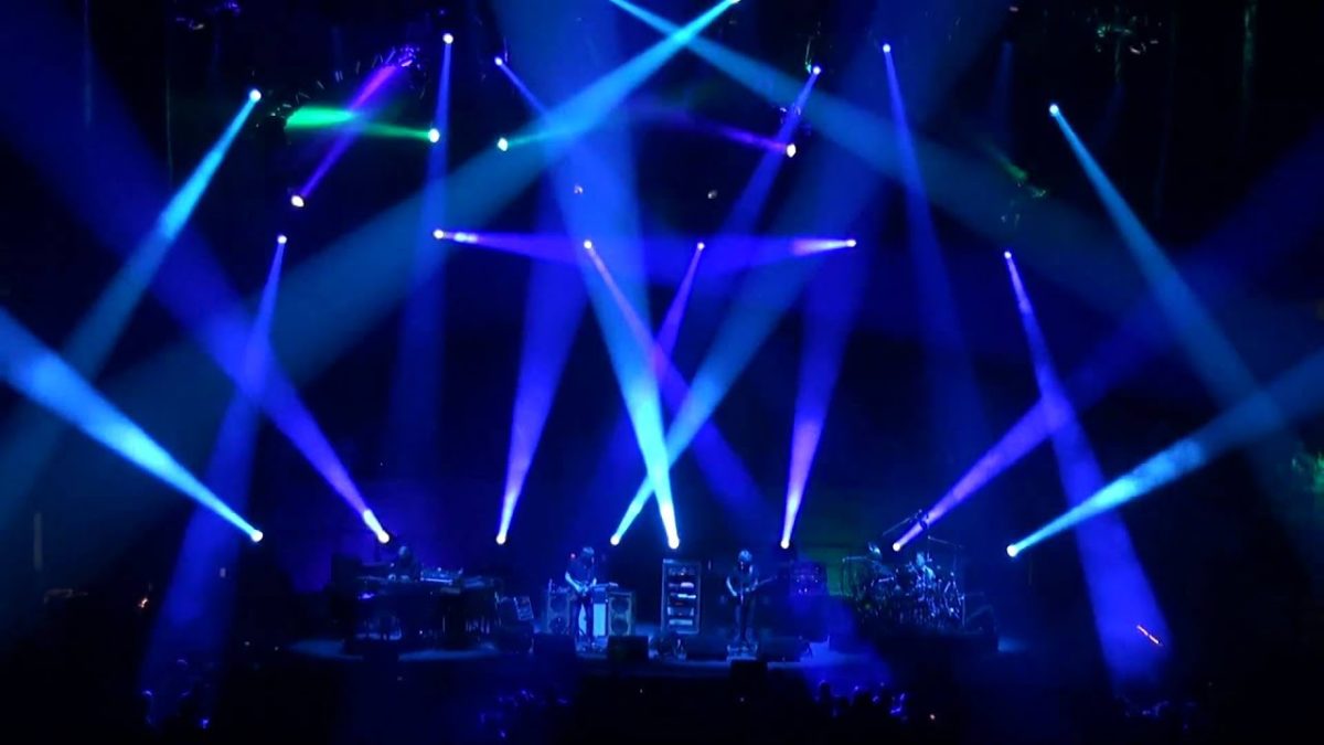Phish | 12.03.09 | Boogie on Reggae Woman | Madison Square Garden - New York, NY