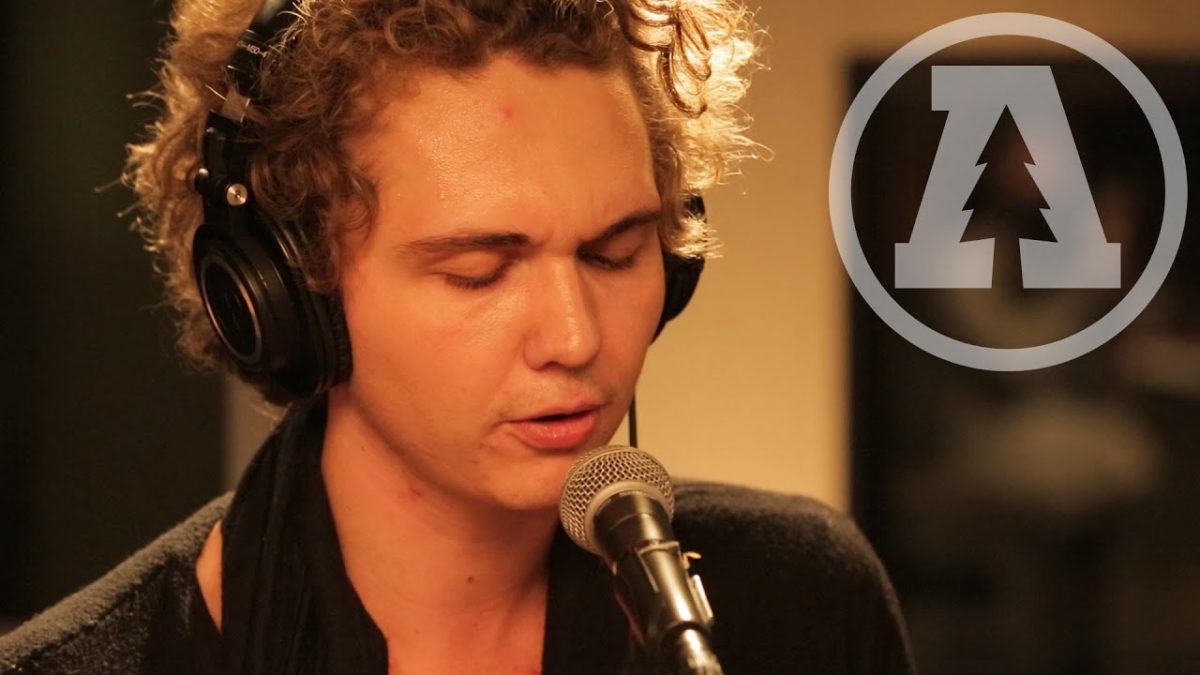 Hollow Wood - Seasons - Audiotree Live