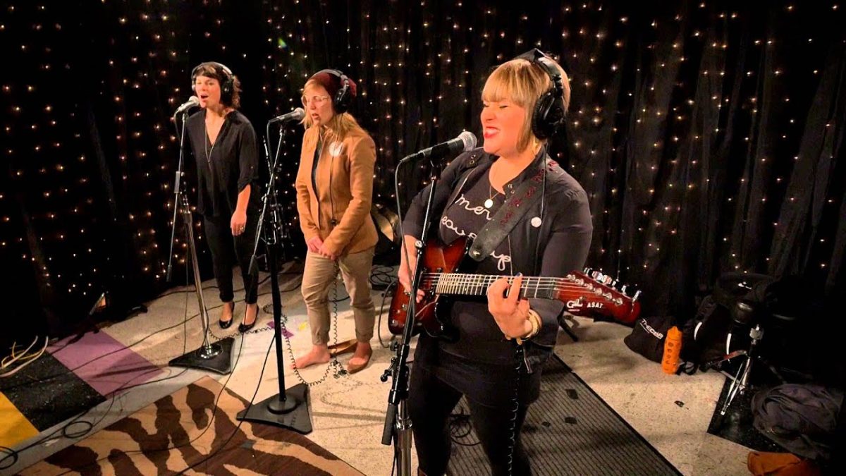 HOLLY - The Underdog (Live on KEXP)