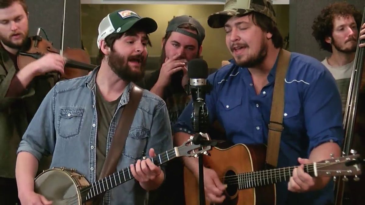 Horseshoes & Hand Grenades - Stay Awhile - Daytrotter Session - 3/23/2018
