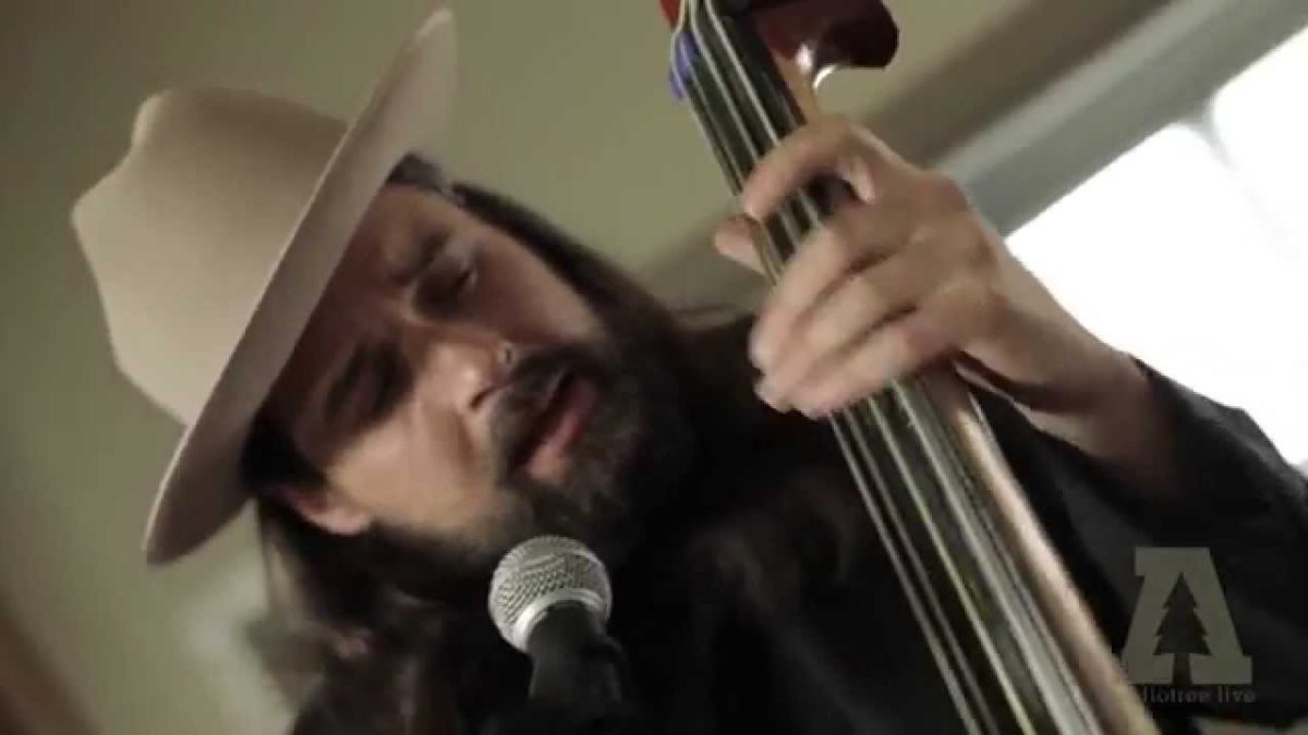 Howlin' Brothers - Yuma Train - Audiotree Live
