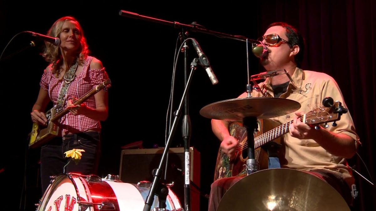 Hymn For Her - Milkweed (eTown webisode #1076)