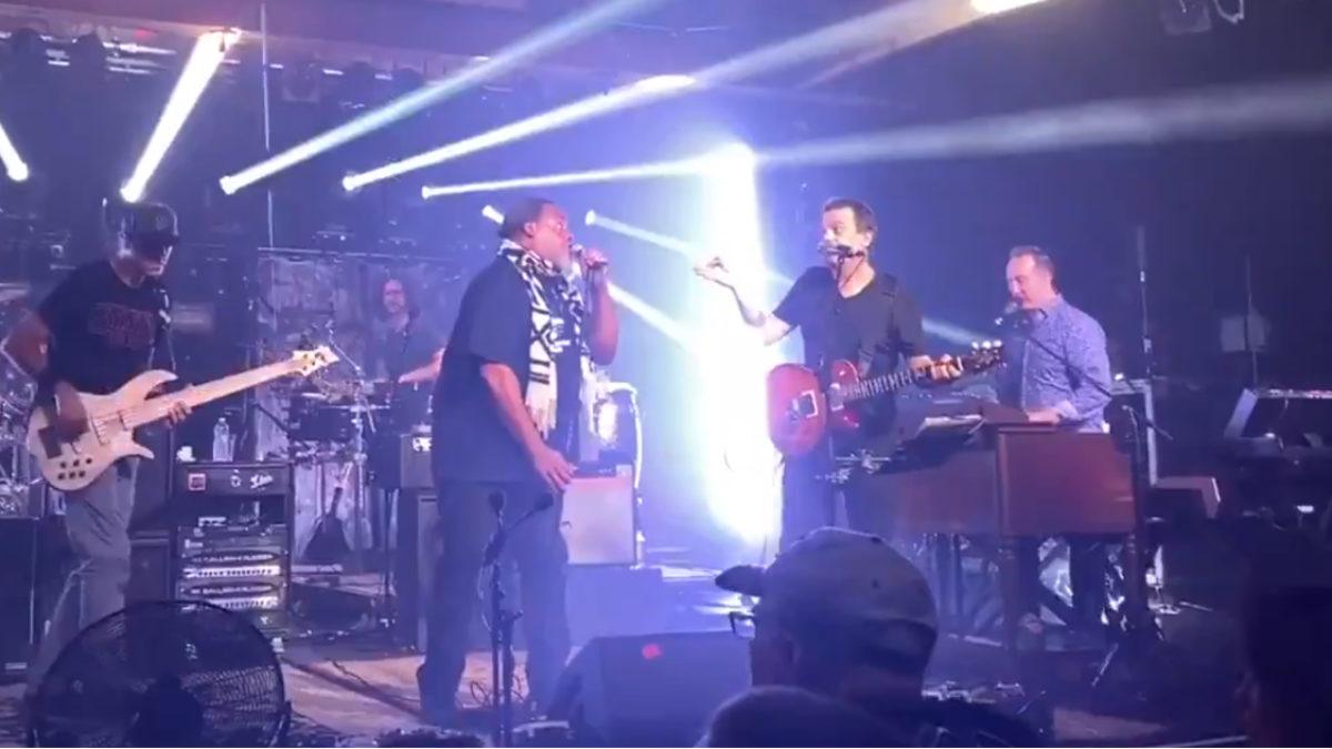 Ike Willis, Marcus Rezak & More Join Umphrey’s McGee In Seattle