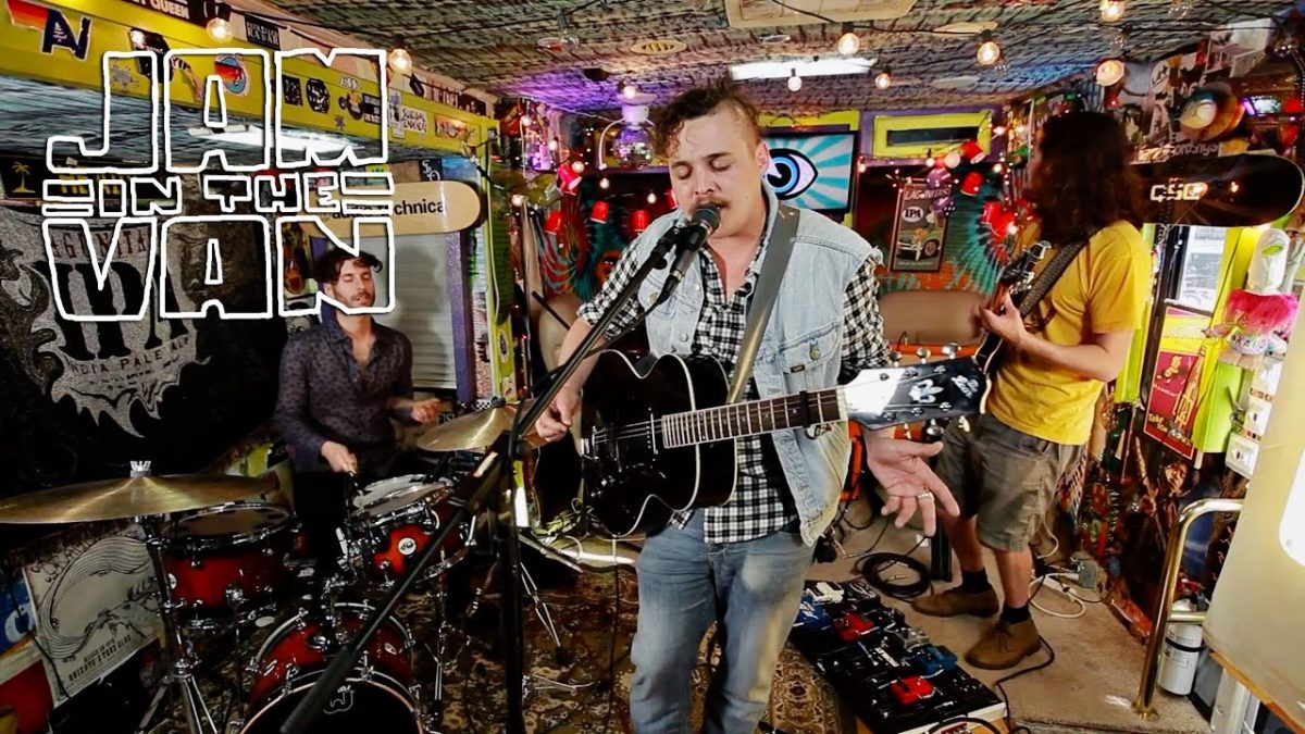 THE YAWPERS - "Linen for the Orphan" (Live at JITV HQ in Los Angeles, CA 2017) #JAMINTHEVAN