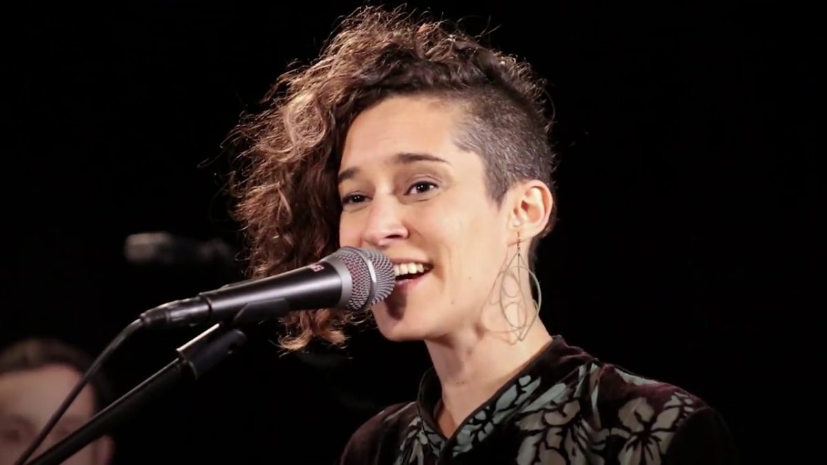 Iris Lune - Paper Mache - 4/16/2018 - Paste Studios - New York, NY