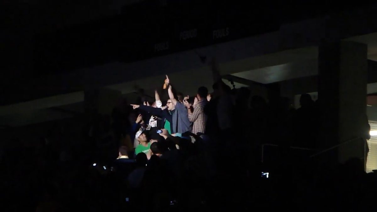 WEEZER : My Name Is Jonas : {720p HD} : Renaissance Coliseum : Bradley Campus : Peoria, IL : 9/25/10