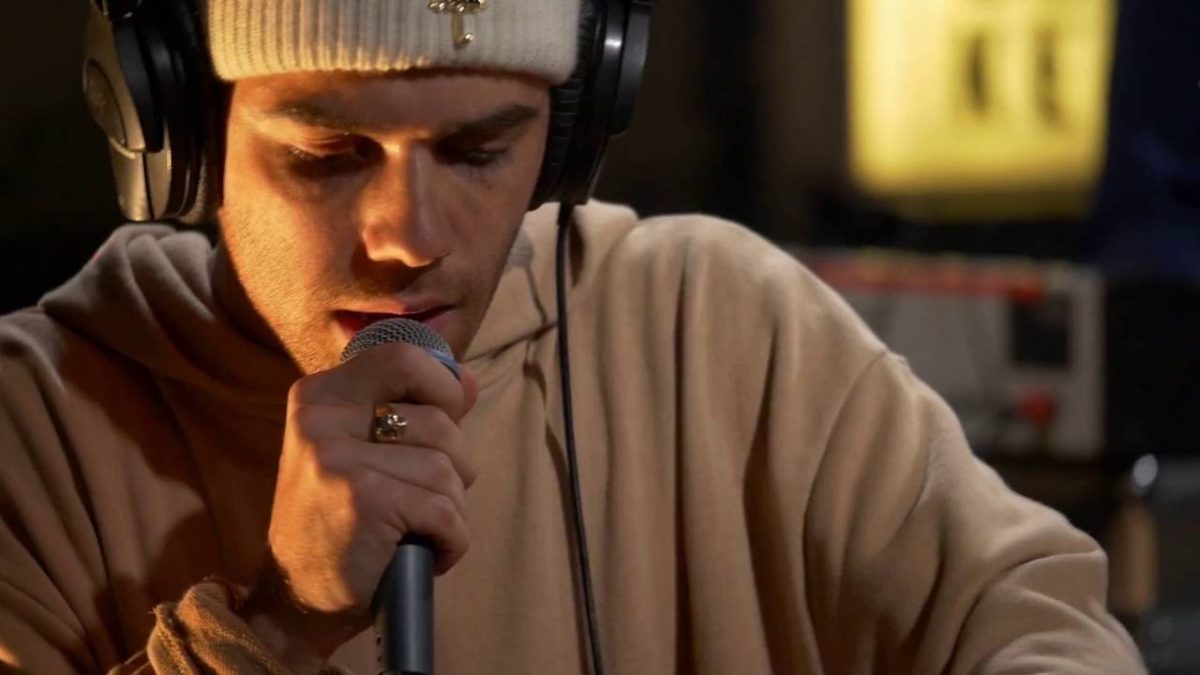 Jagwar Ma - Give Me A Reason (Live on KEXP)
