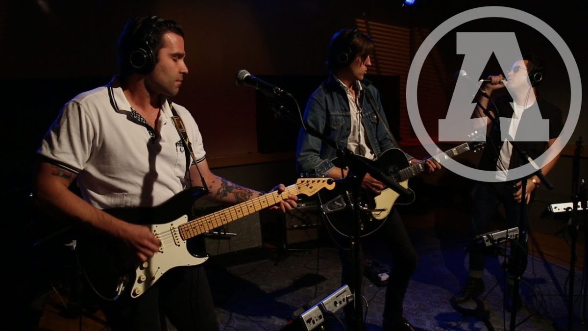 Jeremy & The Harlequins - Into The Night - Audiotree Live (2 of 5)