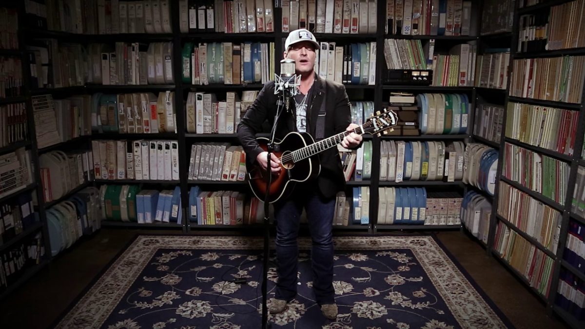 Jerrod Niemann - God Made a Woman - 4/20/2017 - Paste Studios, New York, NY