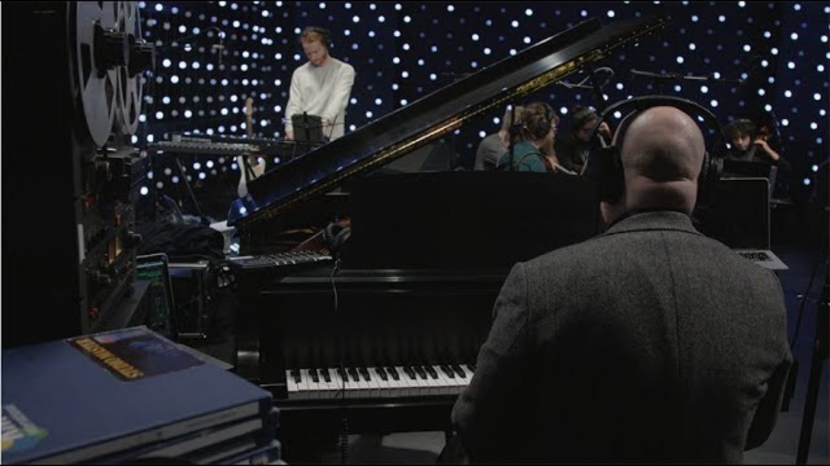 Jóhann Jóhannsson - De Luce Et Umbra (Live on KEXP)