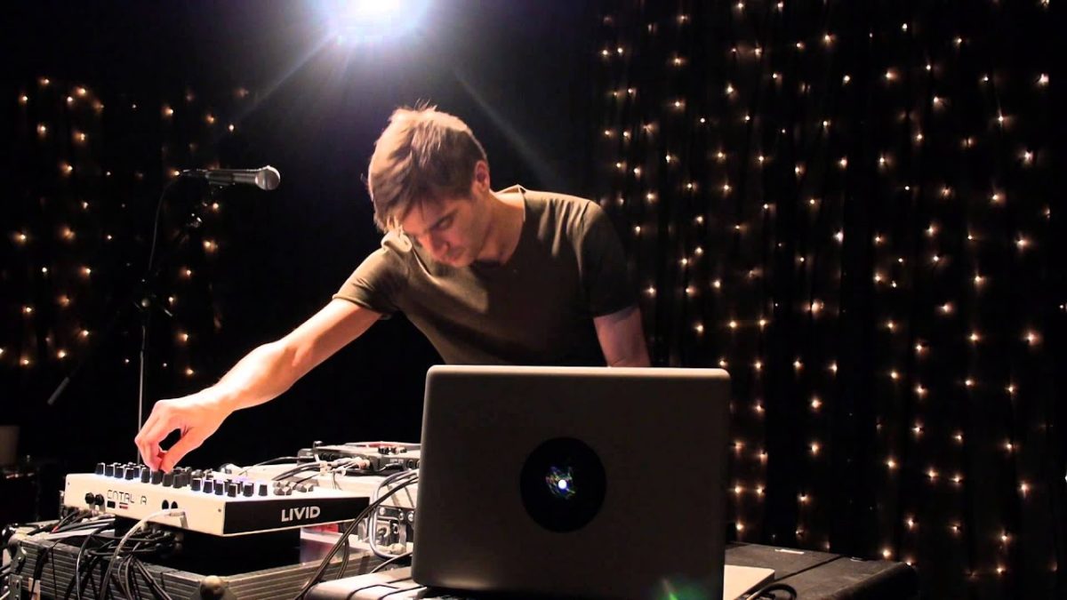Jon Hopkins - Open Eye Signal (Live on KEXP)