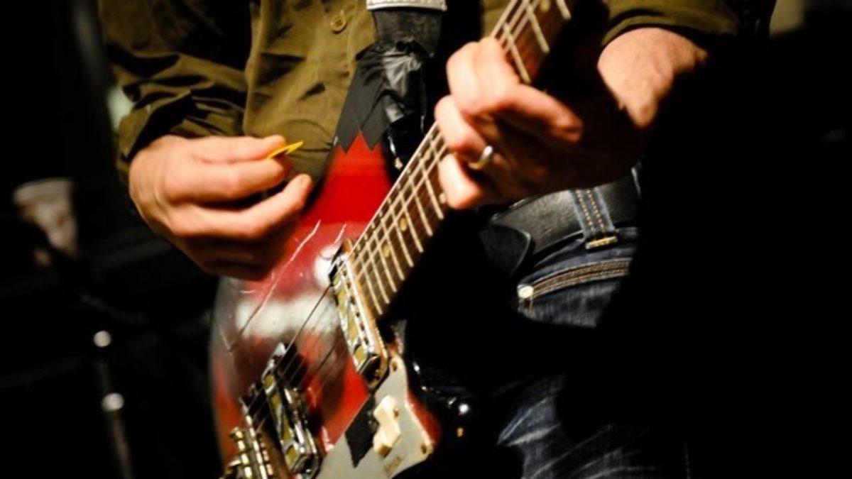 Jon Spencer Blues Explosion - Tell Me That You Love Me (Live on KEXP)