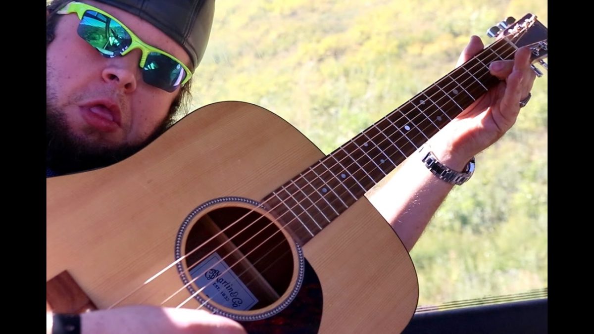 Jonathon Boogie Long "Dealing With The Blues" (acoustic) // Gondola Sessions