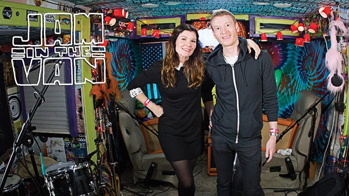 TEDDY THOMPSON AND KELLY JONES - "Never Knew You Loved Me" (Live in Austin, TX 2016) #JAMINTHEVAN