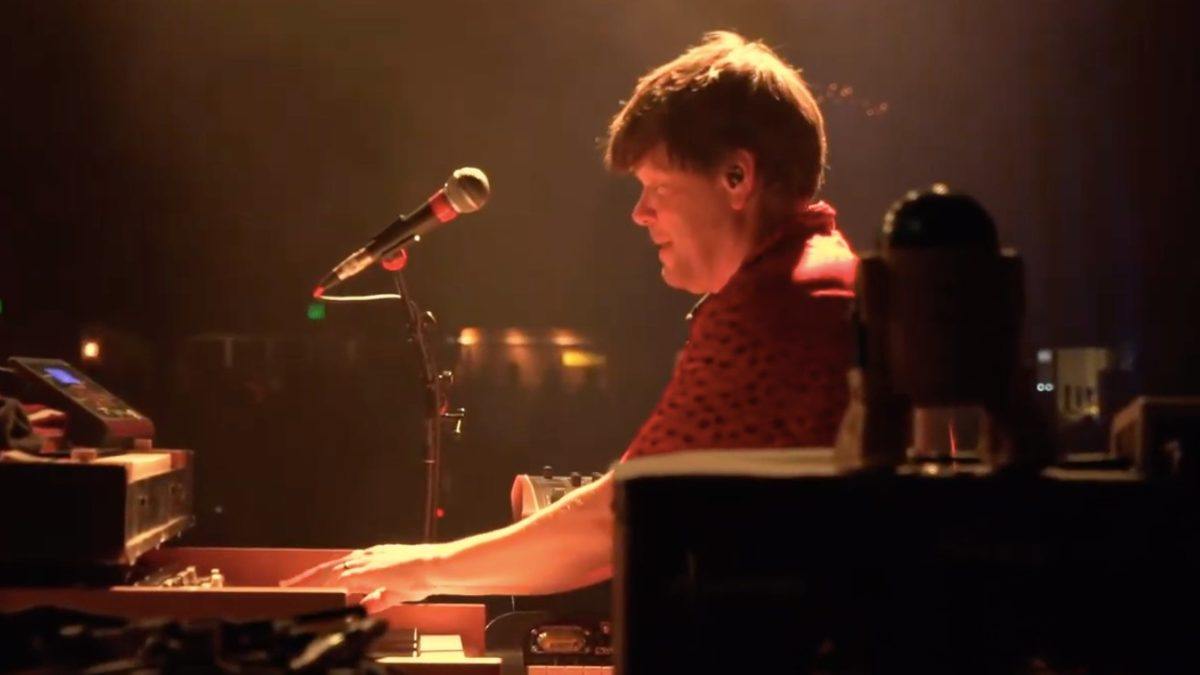 Kyle Hollingsworth Band Performs ‘Tufnel’s Retreat’ In Denver: Pro-Shot Video
