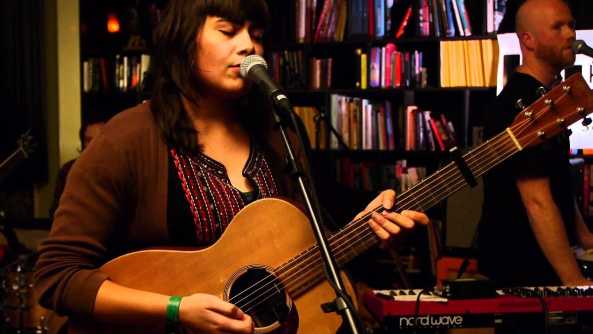 Lay Low - Please Don't Hate Me (Live on KEXP)