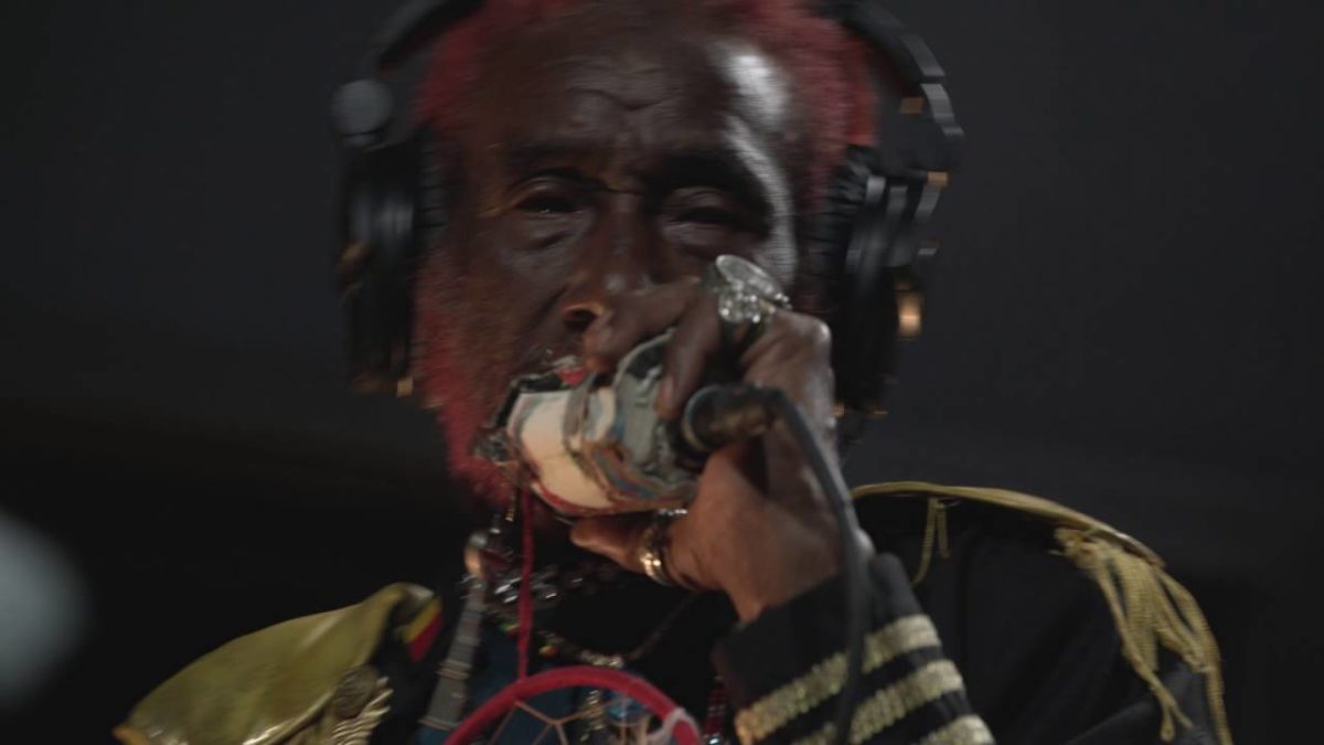 Lee "Scratch" Perry & Subatomic Sound System - Dread Lion (Live on KEXP)