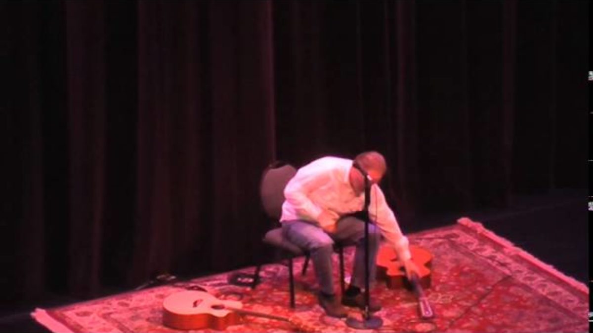 Leo Kottke  2011-01-09 Hawaii Theatre, Honolulu, HI
