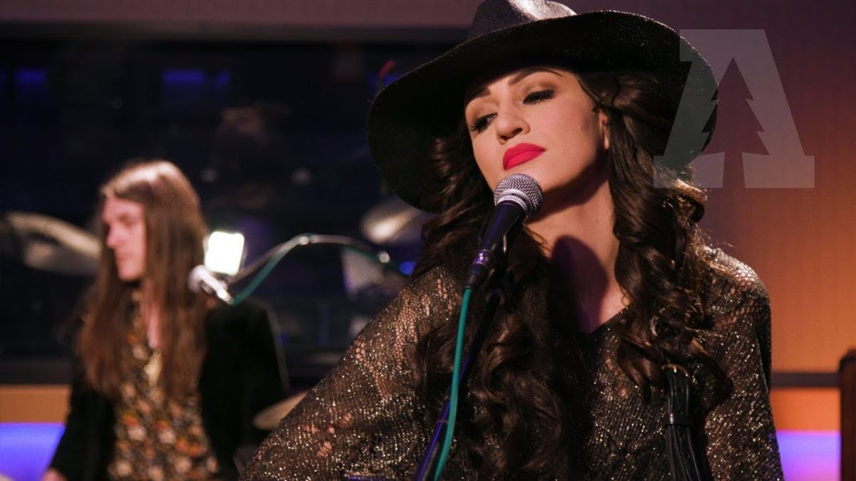 Lindi Ortega - The Comeback Kid | Audiotree Live