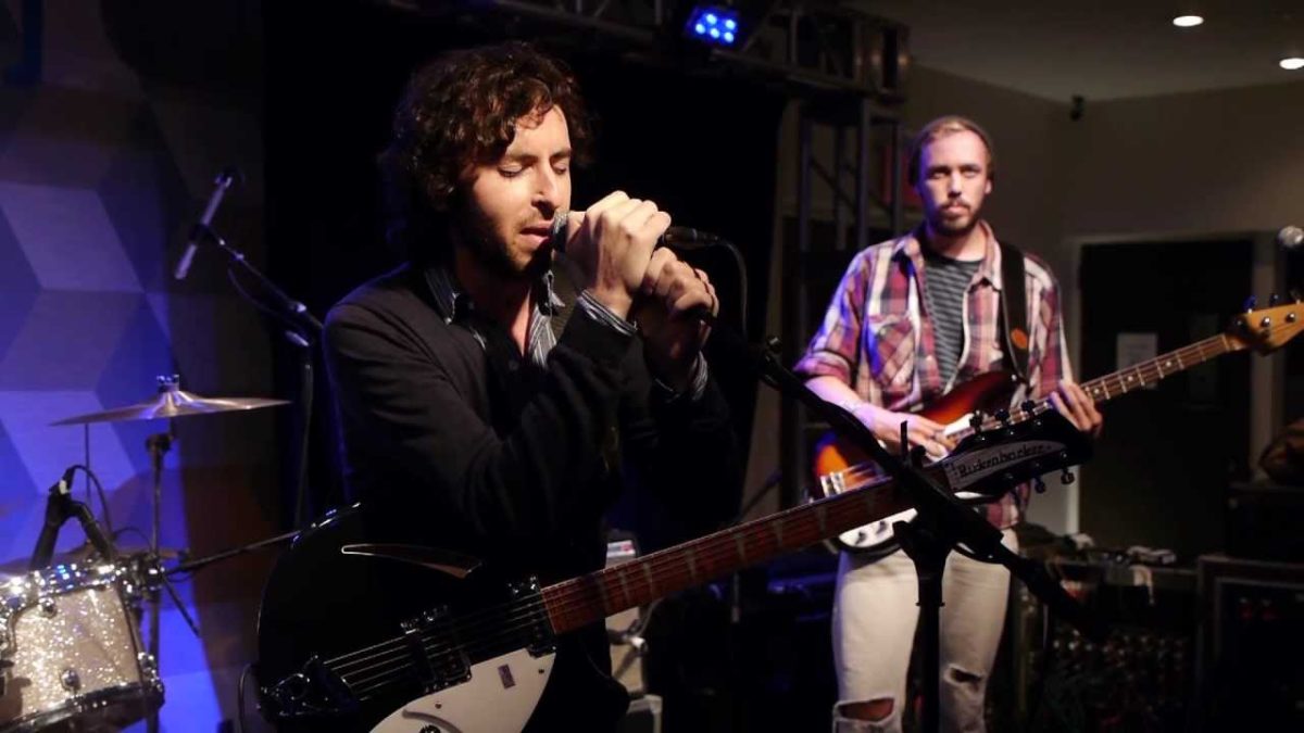 Line & Circle - Discontents (Live on KEXP)